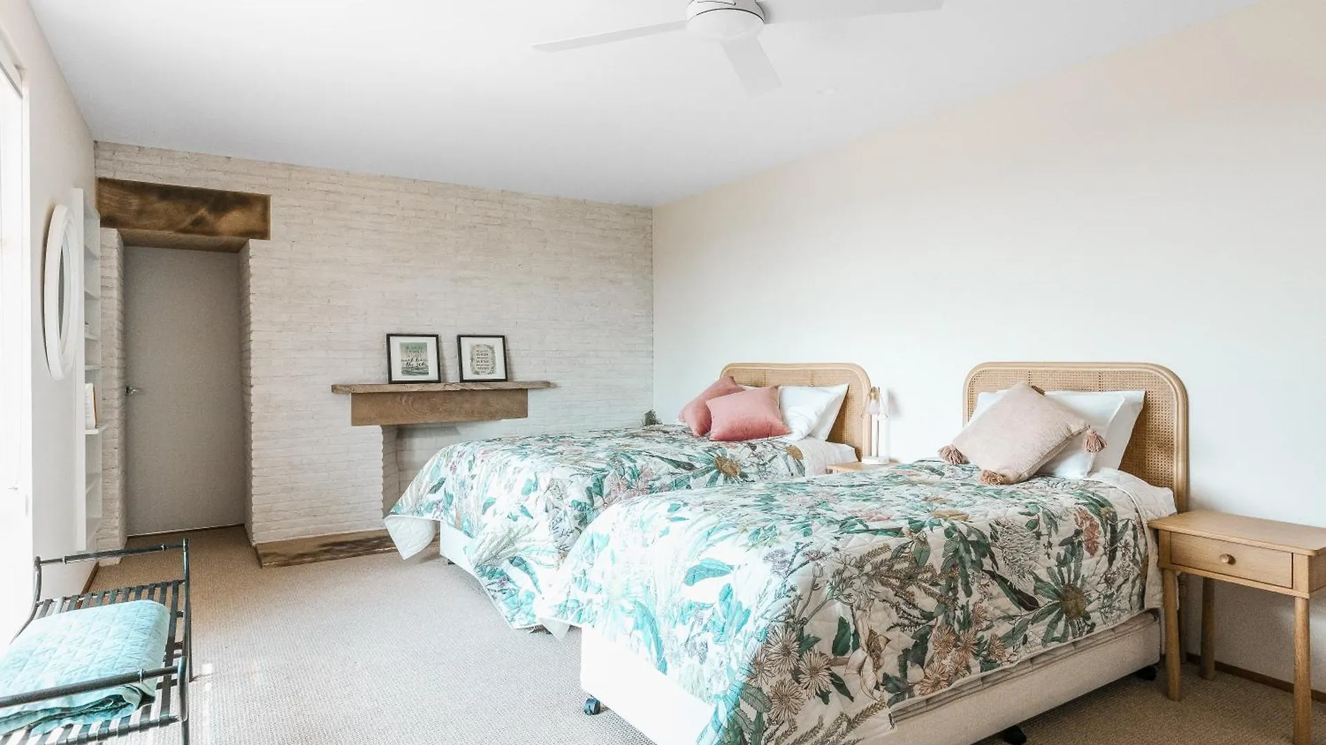 Vila Montville Resort Style Holiday Retreat With Pool Perwillowen