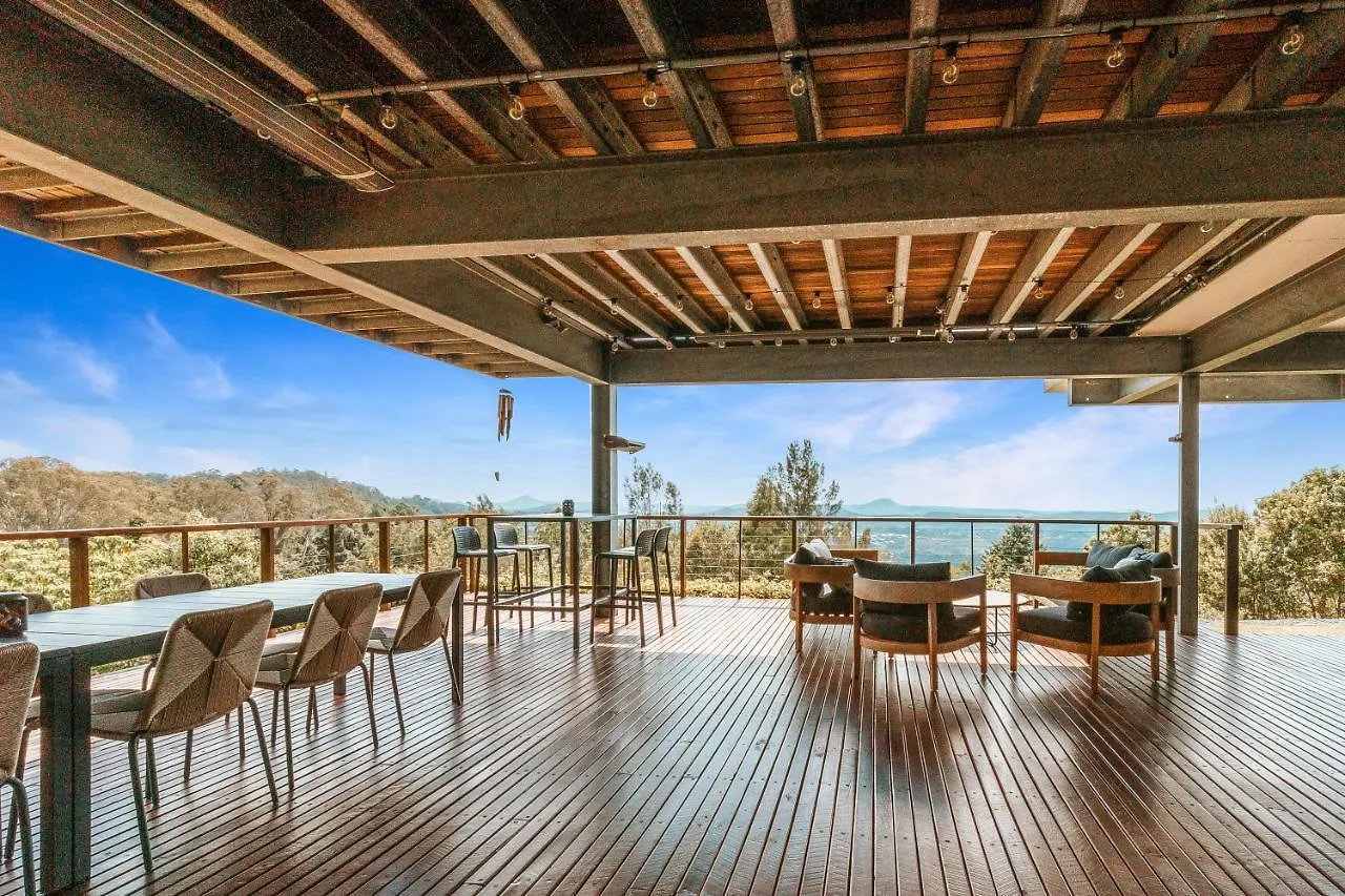 Montville Resort Style Holiday Retreat With Pool Perwillowen Villa