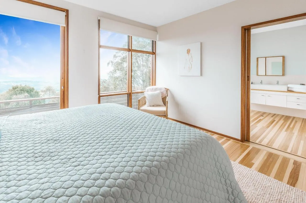 Montville Resort Style Holiday Retreat With Pool Perwillowen