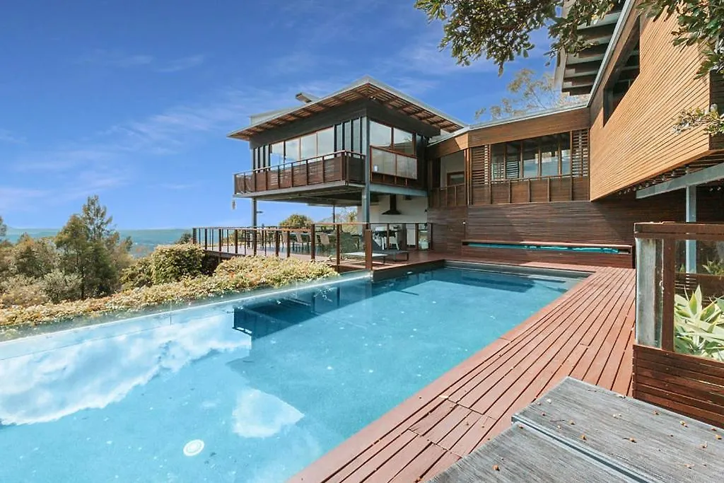 Villa Montville Resort Style Holiday Retreat With Pool Perwillowen