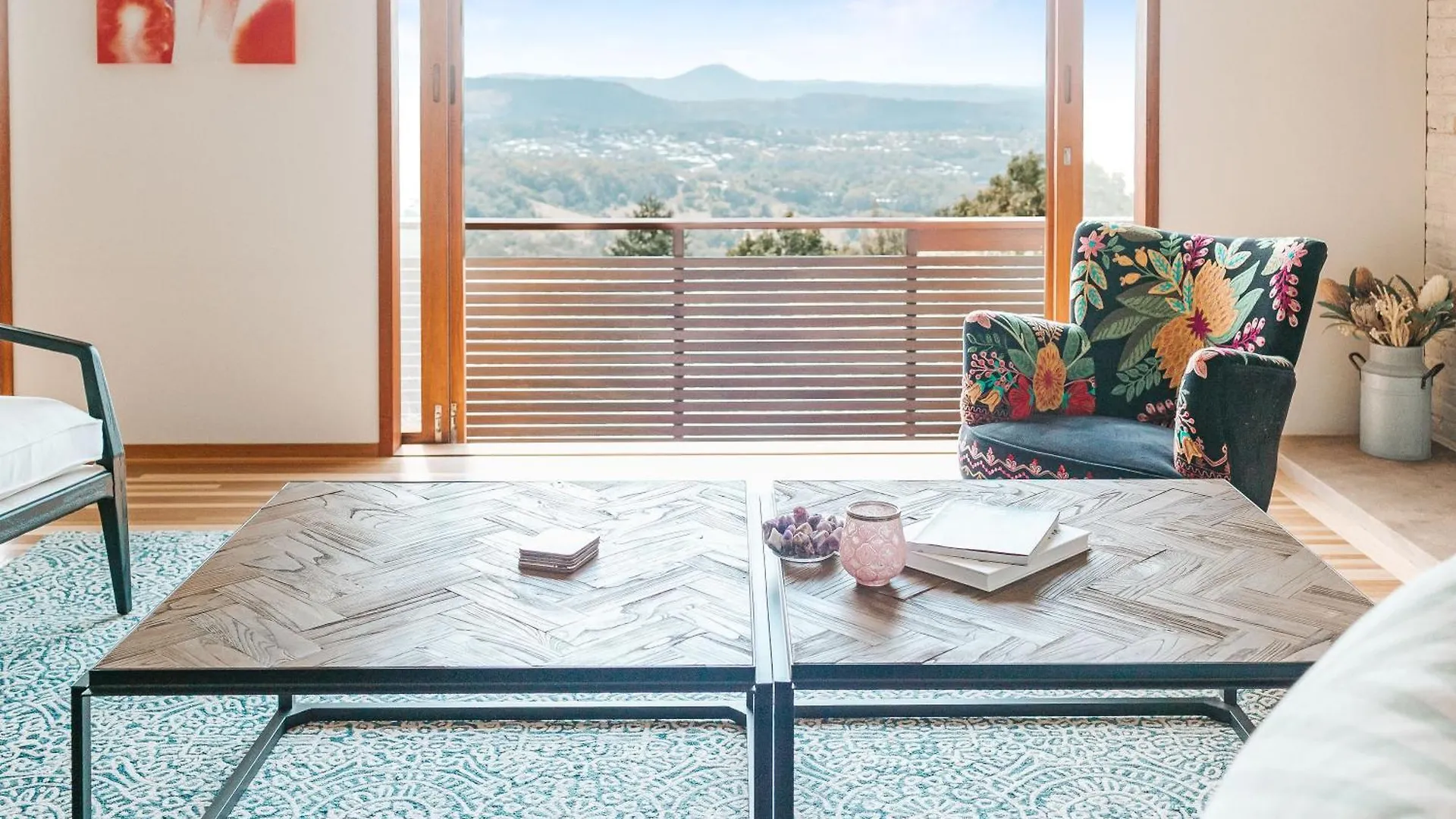 Montville Resort Style Holiday Retreat With Pool Perwillowen Australia